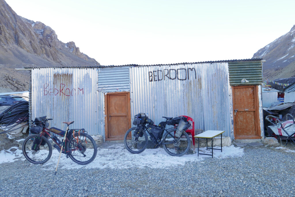 Bivacco in bici in India